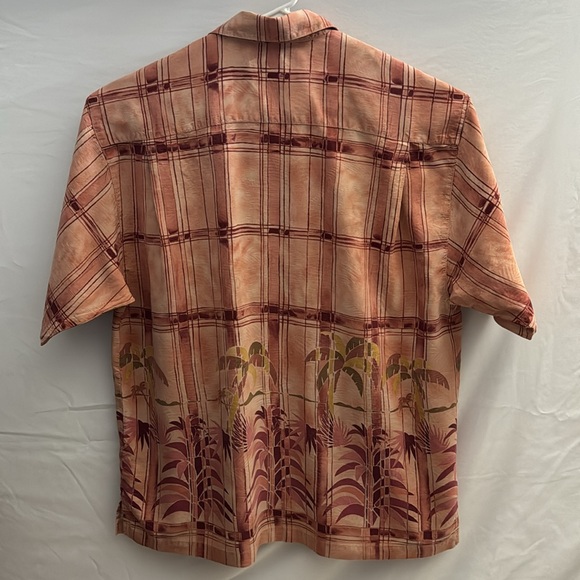 Tommy Bahama - Picture 10 of 10